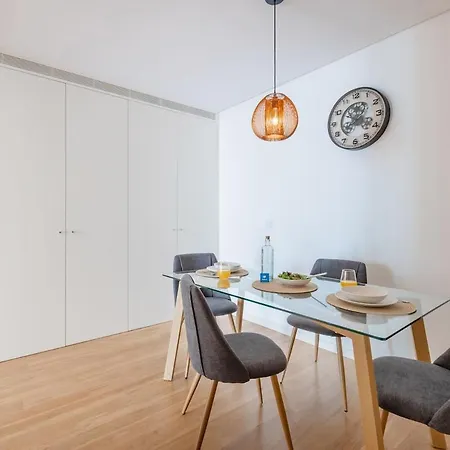 Stylish At Matosinhos (Porto)