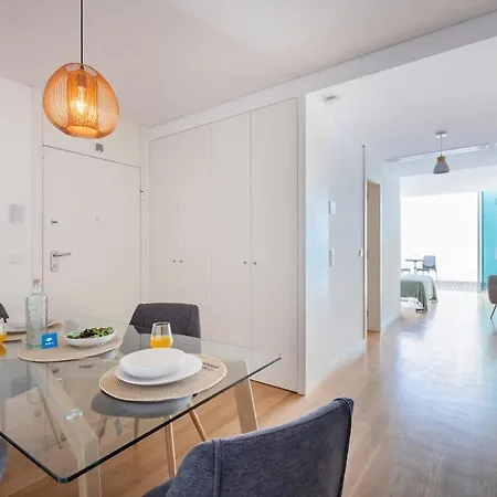 Apartment Stylish At Matosinhos Matosinhos (Porto)