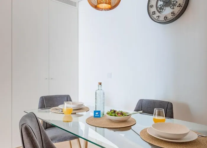 Stylish @ Apartment *